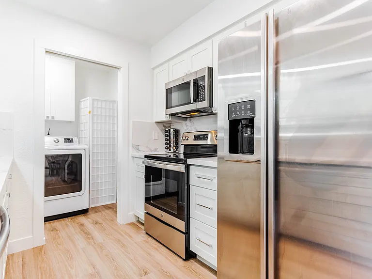 4940 Pasadena Ave #B — Photo 11