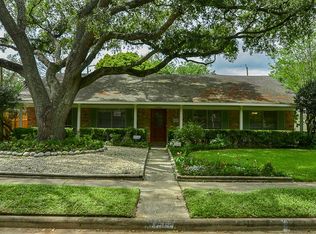 11006 Renwick Dr, Houston, TX 77096