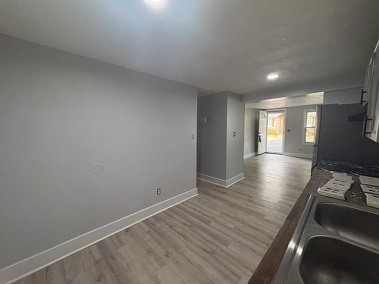 241 Cherokee St SE — Photo 7