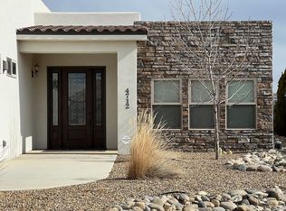 4712 Hilltop Ct, Farmington, NM 87402
