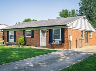 374 Mayflower Rd, Louisville, KY 40229