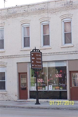 1st image of 321 E Lake St