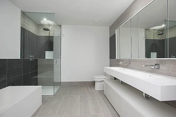 Rented by NextStopNY | media 63