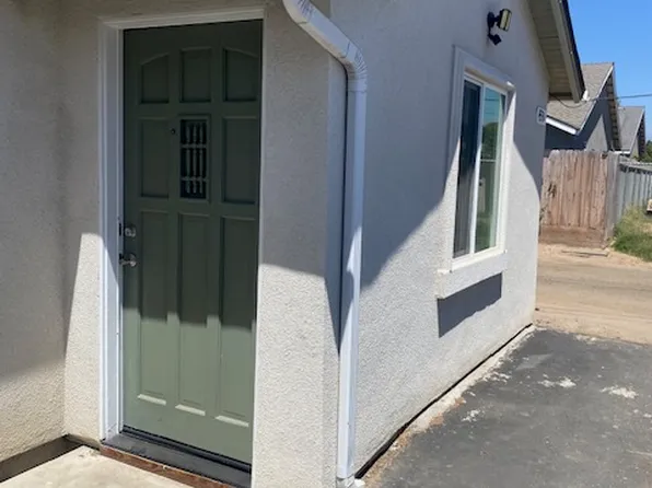 433 N F St #B, Exeter, CA 93221