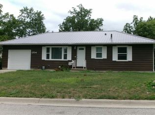 1704 Parker St, Cedar Falls, IA 50613