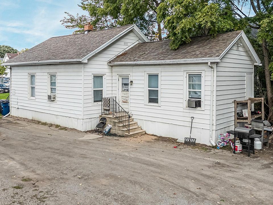 2nd image of 814 McKinley St