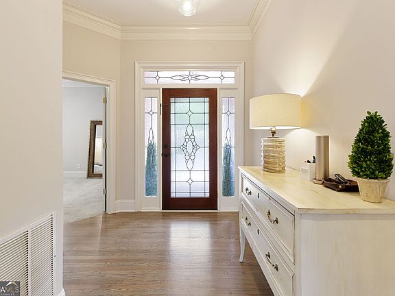 3rd image of 1950 Buford Dam Rd APT 105