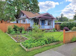 8632 SE Taylor St, Portland, OR 97216