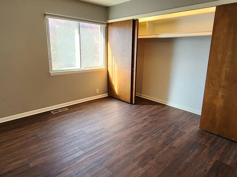 4 Brookwood Ln — Photo 24