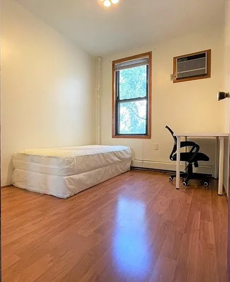802 Pavonia Ave #A — Photo 9