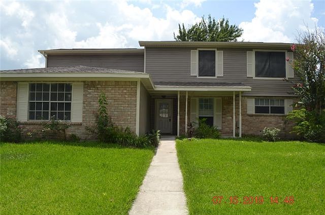 1st image of 10426 Cedar Towne Ln