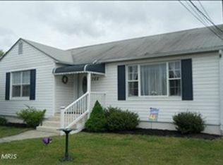 103 Homeland Rd, Pasadena, MD 21122