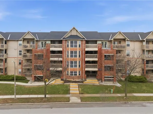 4015 Kilmer Dr #204, Burlington, ON L7M 4M4