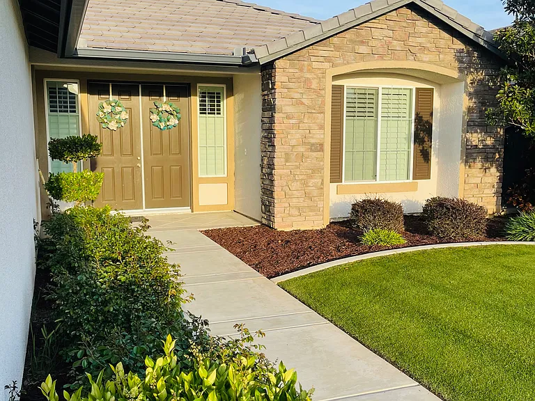 8500 Imola Ct — Photo 4