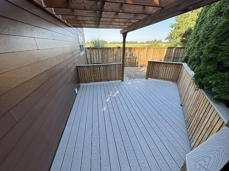 1094 NE Conifer Blvd #1 — Photo 6