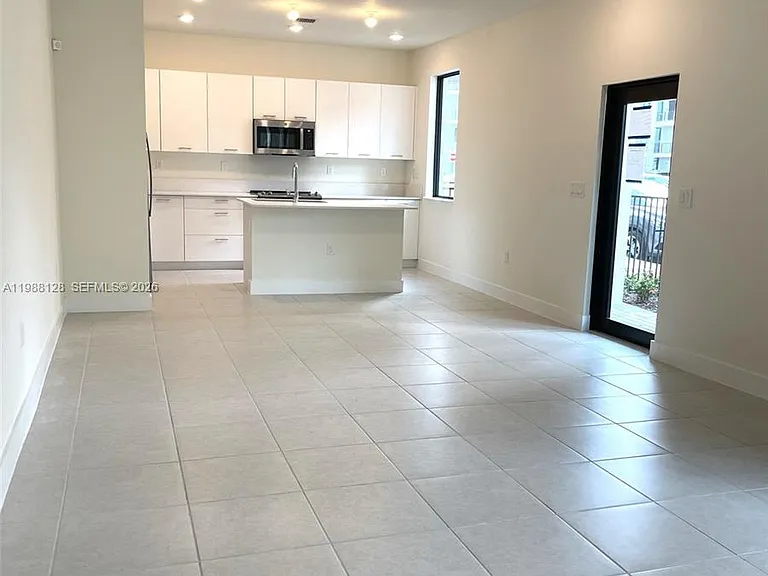 4227 NW 83rd Ave — Photo 16