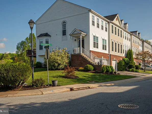 504 E Boxborough Dr, Wilmington, DE 19810