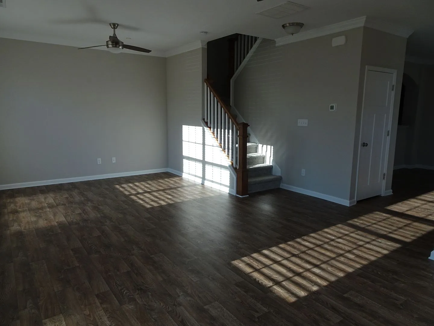 3 Beds 2.5 bath condo Rental in The Promenade at John Tyler — Photo 3