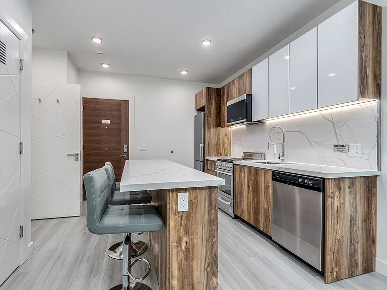 1168 Pendrell St #209 — Photo 7
