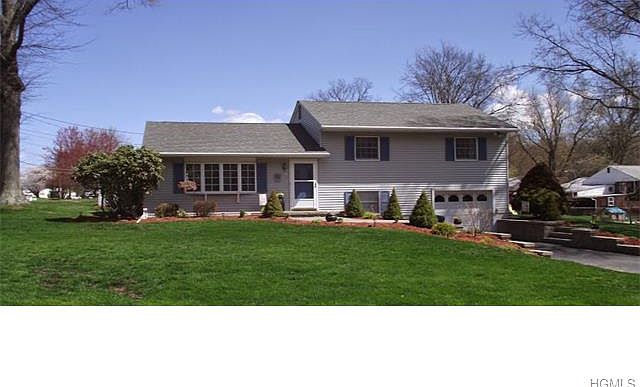 1st image of 81 Westwood Dr
