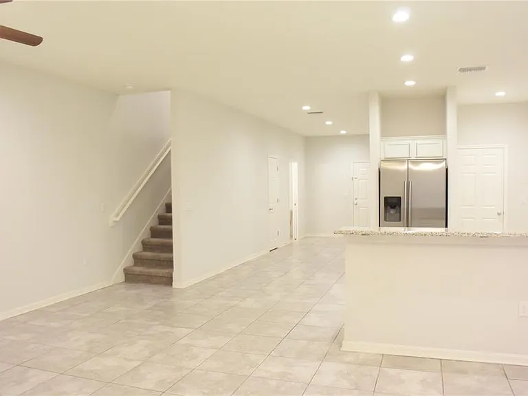 1213 Grantham Dr — Photo 12