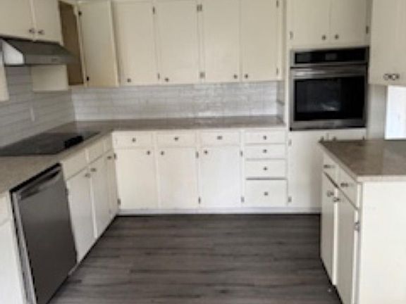 4th image of 980 Woodcrest Rd