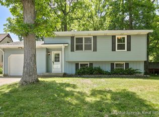 2412 Windview St SW, Wyoming, MI 49519