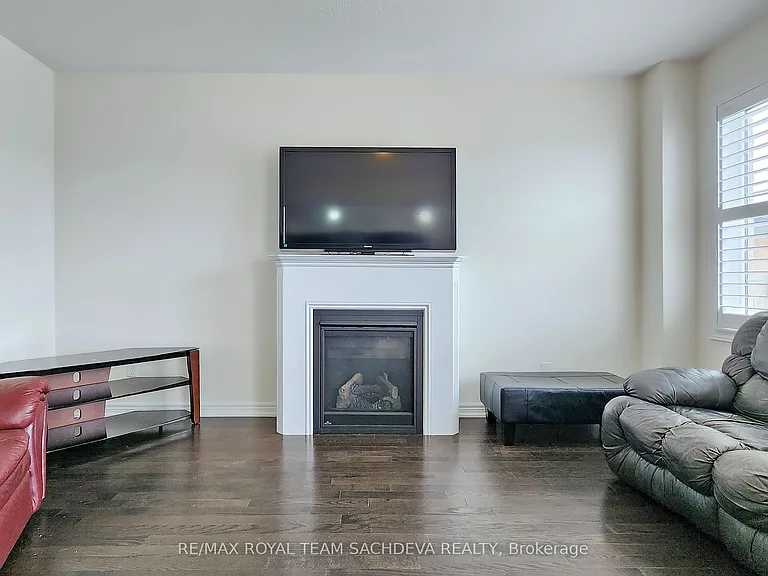 95 Fred Jackman Ave — Photo 7