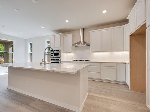 Kitchen fo Homesite 11