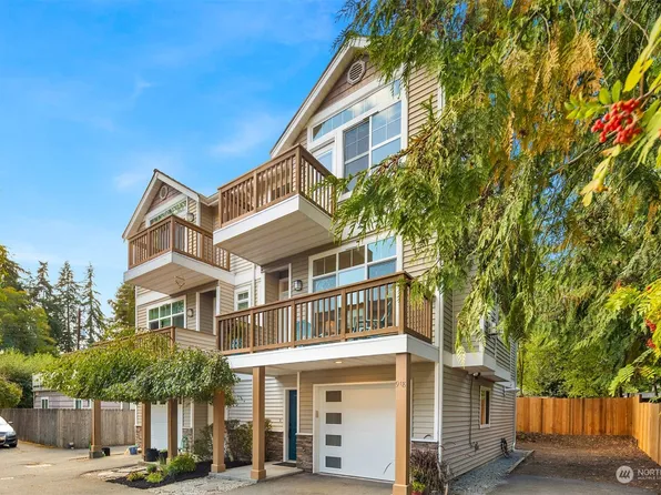 918 N 200th Street, Shoreline, WA 98133
