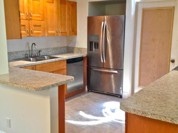 5th image of 1820 Circle Dr