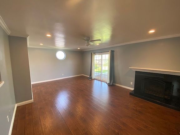 3rd image of 12410 Tigrina Ave