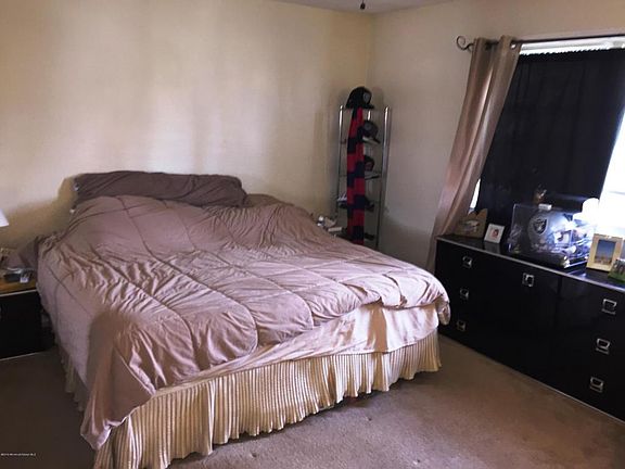 5th image of 52 Briar Mills Dr