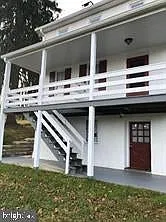 1 bed, 1200 sqft, $1,900 — Photo 1