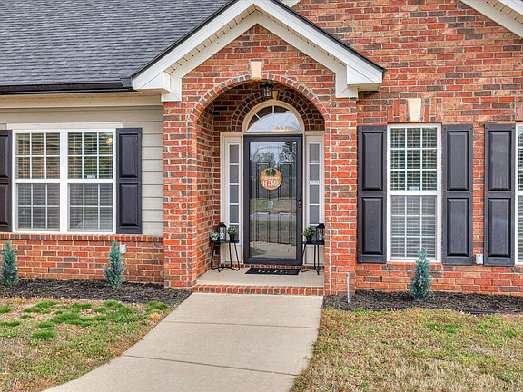 4th image of 1670 Cedar Hill Drive Drive