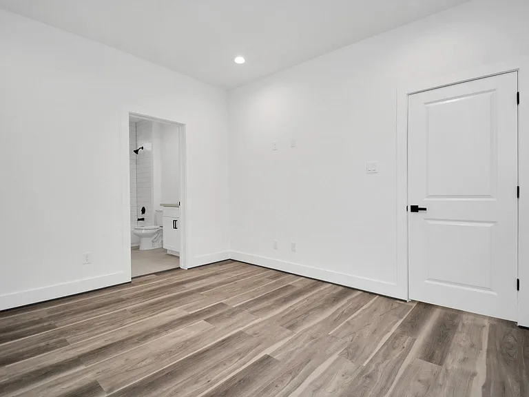 1507 Robin St #B — Photo 5
