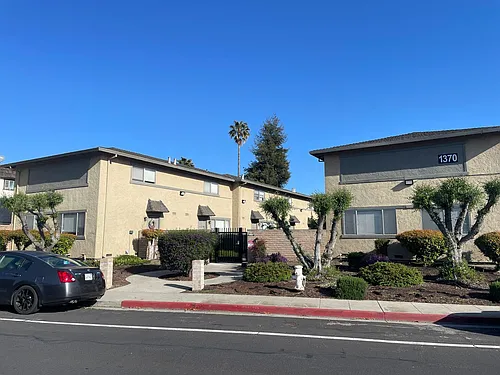 1370 Calabazas Blvd Photo 1