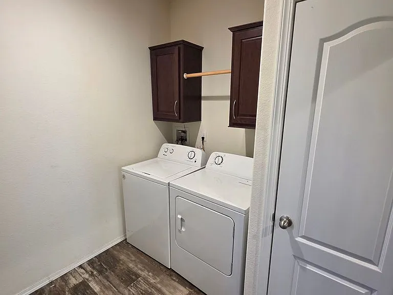 45135 McKenzie Hwy — Photo 9