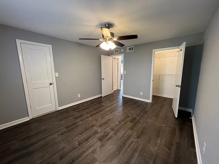 3057 Pharr Court — Photo 7