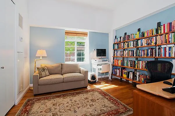 Sold by Living New York | media 20