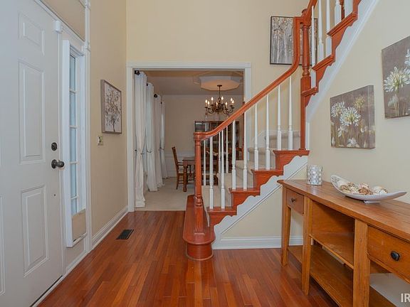 3rd image of 3200 Graceland Ct