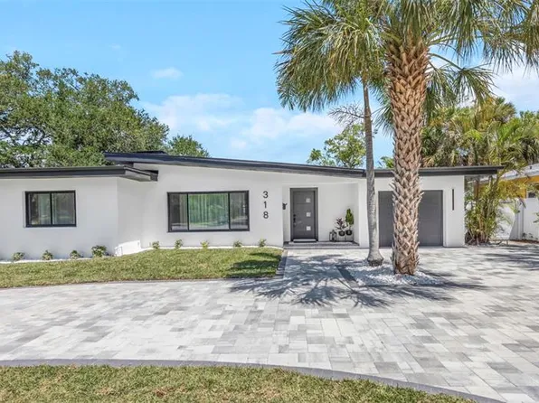 318 Mehlenbacher Rd, Belleair, FL 33756