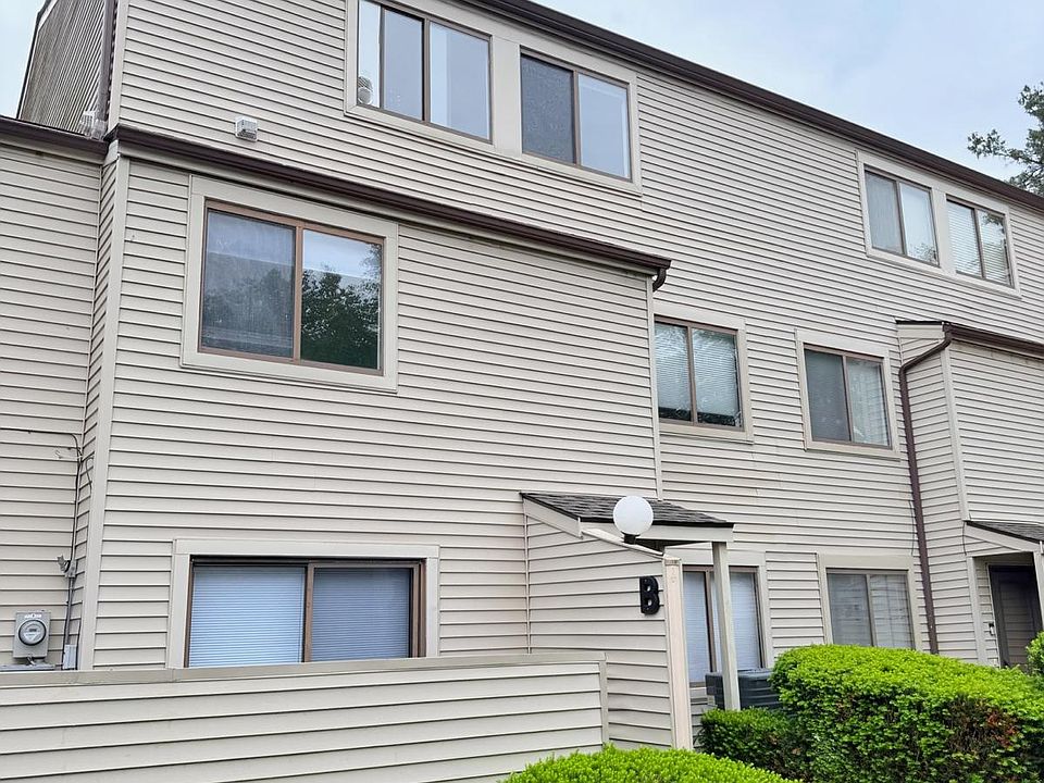 1st image of 1480 Cedarwood Dr #B