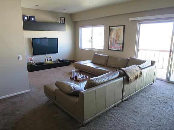2nd image of 622 S Barrington Ave APT 508