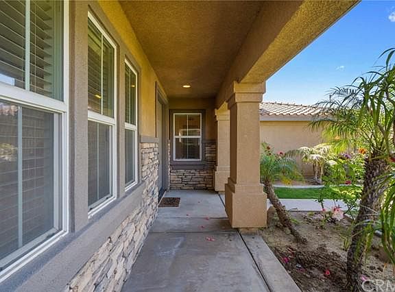2nd image of 548 Cedarbrook Ln