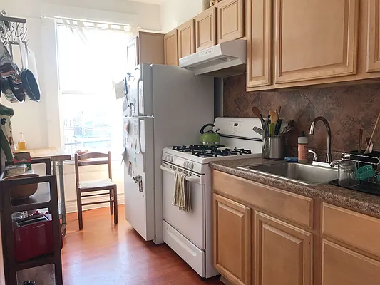 Rented by Parkview Realty NY Inc. | media 21