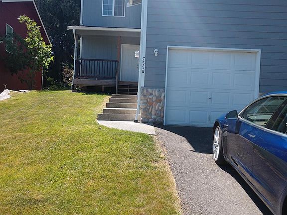 2nd image of 755 Desoto Ave