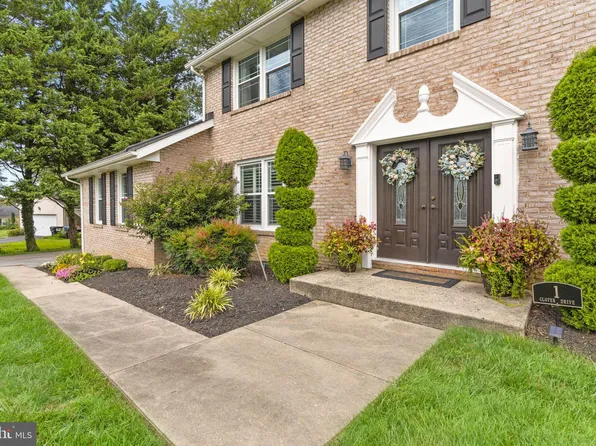 1 Clover Dr, Hockessin, DE 19707