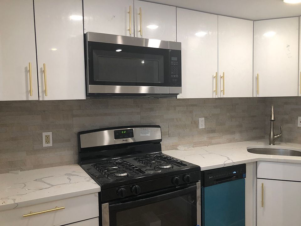 1st image of 234 Jewett Ave #13Q