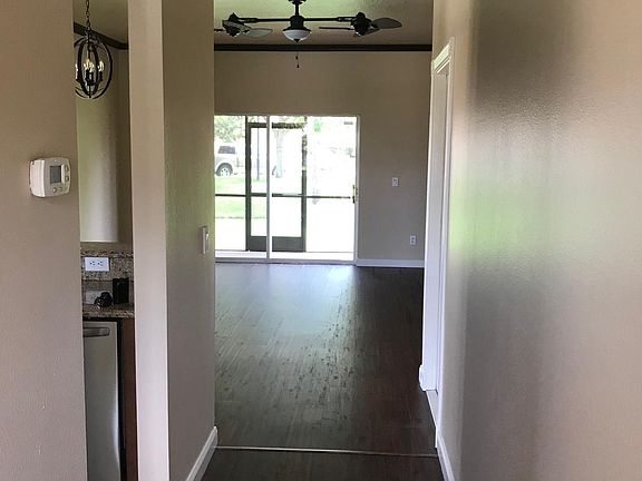 5th image of 1611 Retreat View Cir